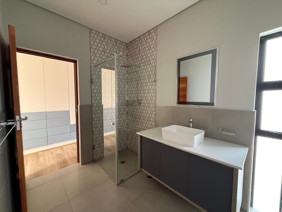 To Let 4 Bedroom Property for Rent in Wild Olive Estate Free State